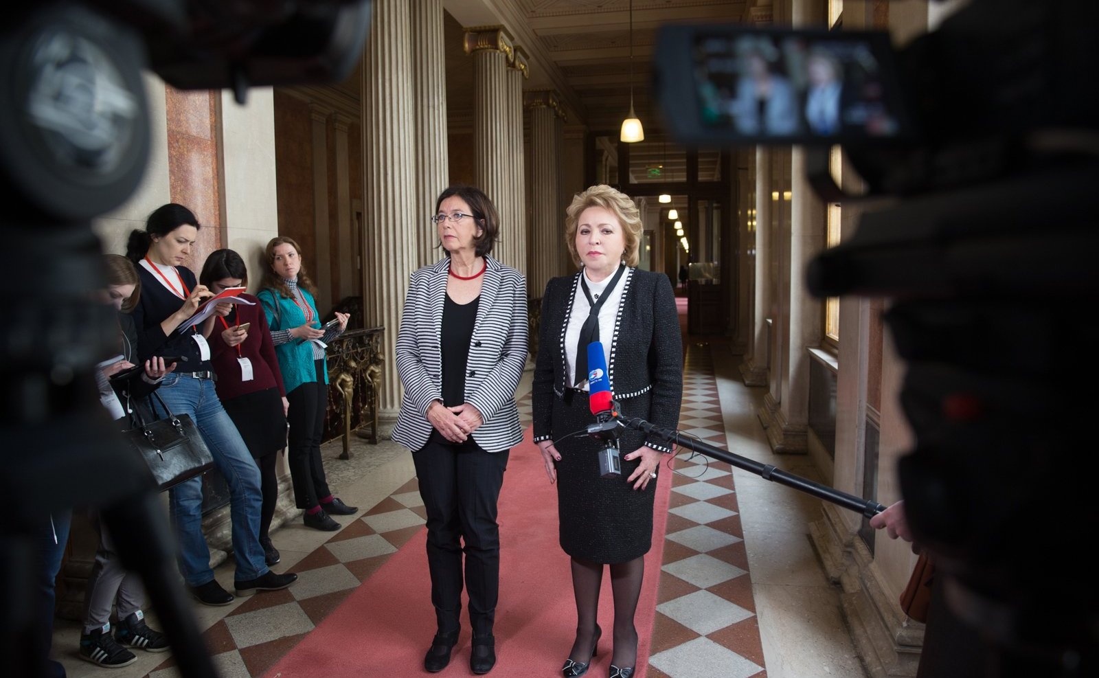 В. Матвиенко и Председатель ПА ОБСЕ К. Муттонен