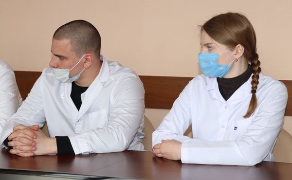 Ирина Петина провела круглый стол на тему «Выполнение социальных обязательств государства в условиях санкционного давления и запуск эффективных механизмов поддержки граждан»