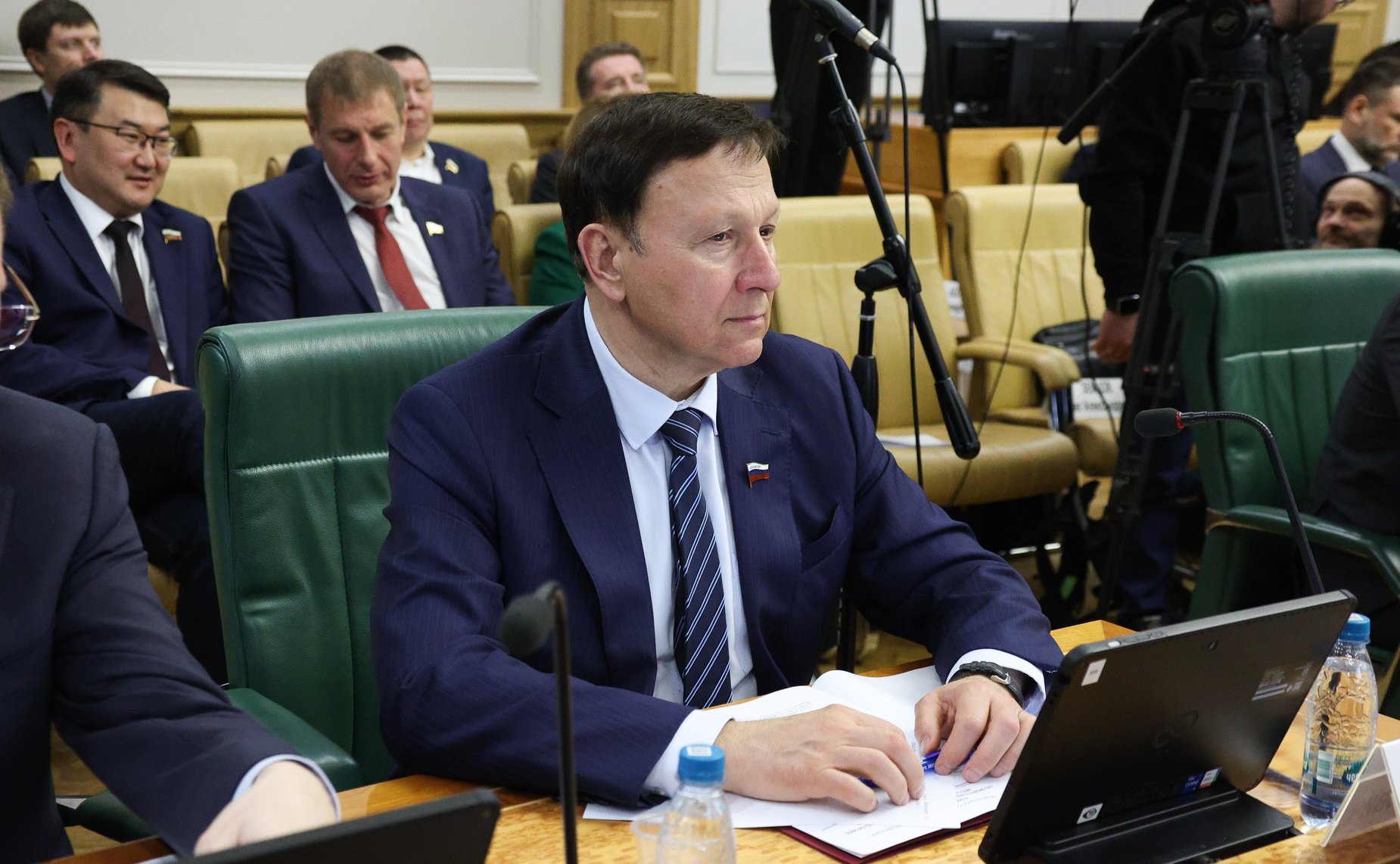 Парламентские слушания на тему «Вопросы повышения эффективности управления многоквартирными домами: основные подходы и предложения»
