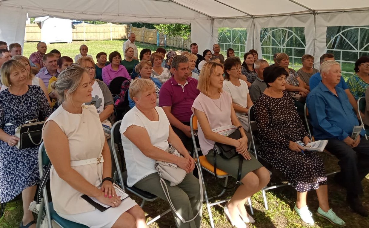 Сергей Мартынов принял участие в муниципальном депутатском форуме, где подводились итоги работы депутатов Сернурского района