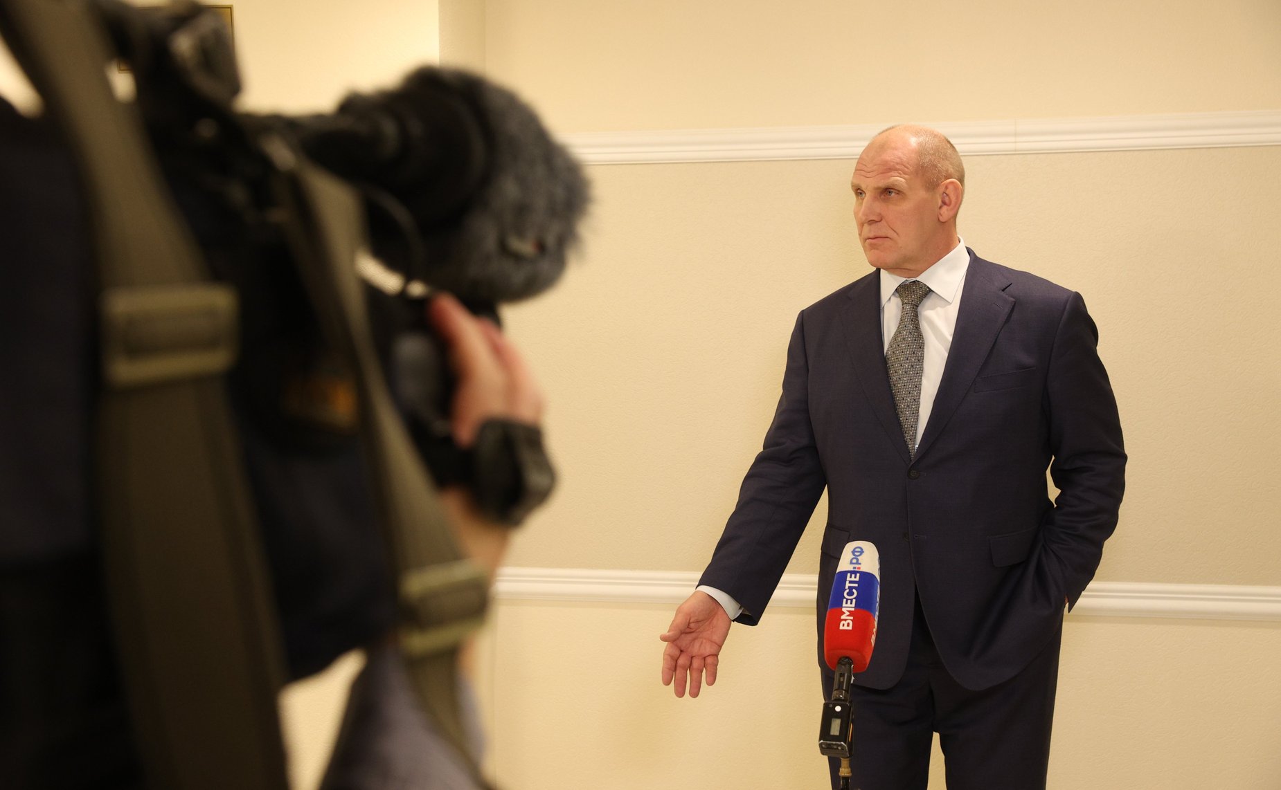 Александр Карелин