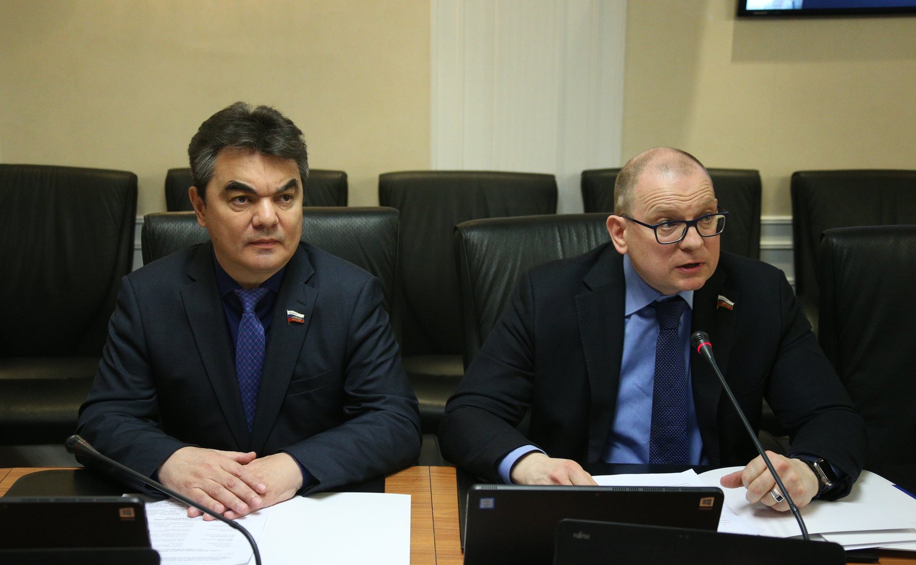 «Круглый стол» Комитета СФ по экономической политике совместно с Комитетом СФ по конституционному законодательству и государственному строительству