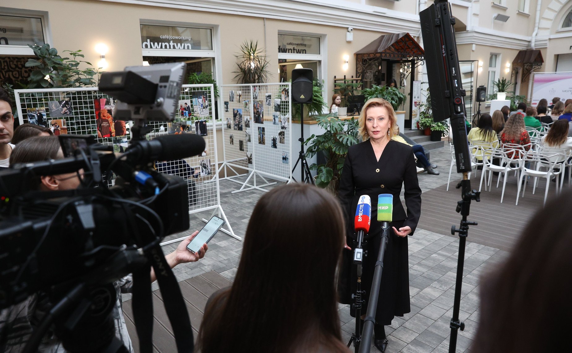 Инна Святенко