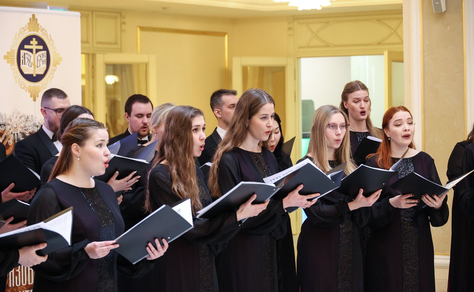 Выступление лауреата международных конкурсов Хора «Русский канон» Московского государственного института культуры