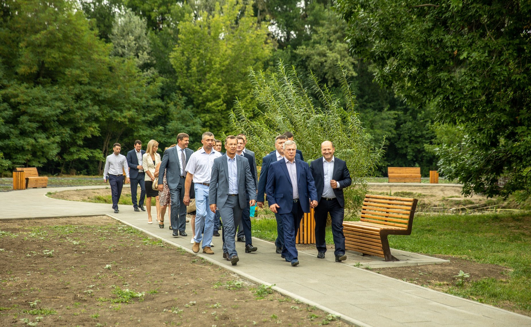 Андрей Яцкин в ходе рабочей поездки в регион посетил город Таганрог и осмотрел объекты городской среды