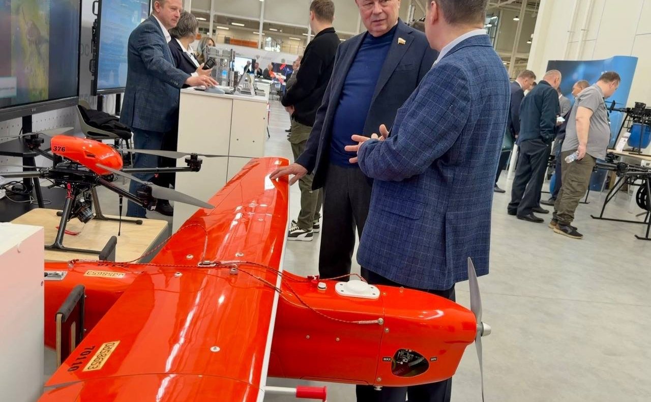 Анатолий Артамонов принял участие в мероприятиях III Всероссийского инновационного форума «Беспилотная эволюция. Бесшовный космос», а также в церемонии открытия VII Международного кинофестиваля «Циолковский»