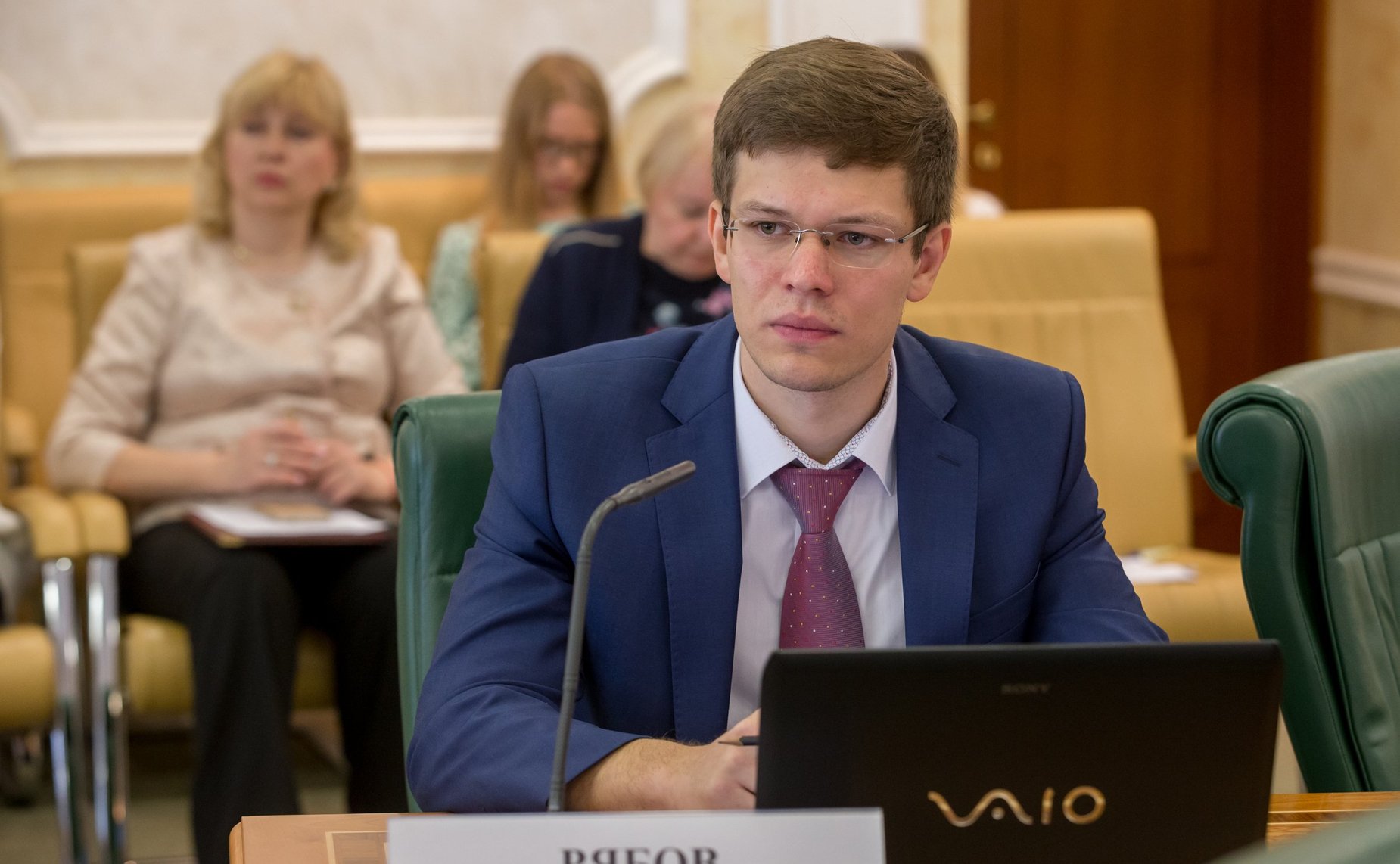 Заседание Комитета СФ по конституционному законодательству и государственному строительству