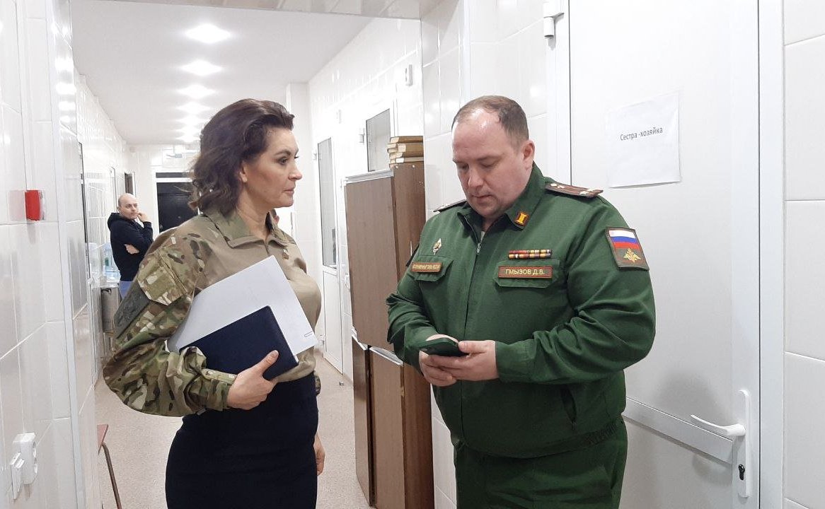 Маргарита Павлова в ходе региональной поездки посетила военный госпиталь, расположенный в Челябинске