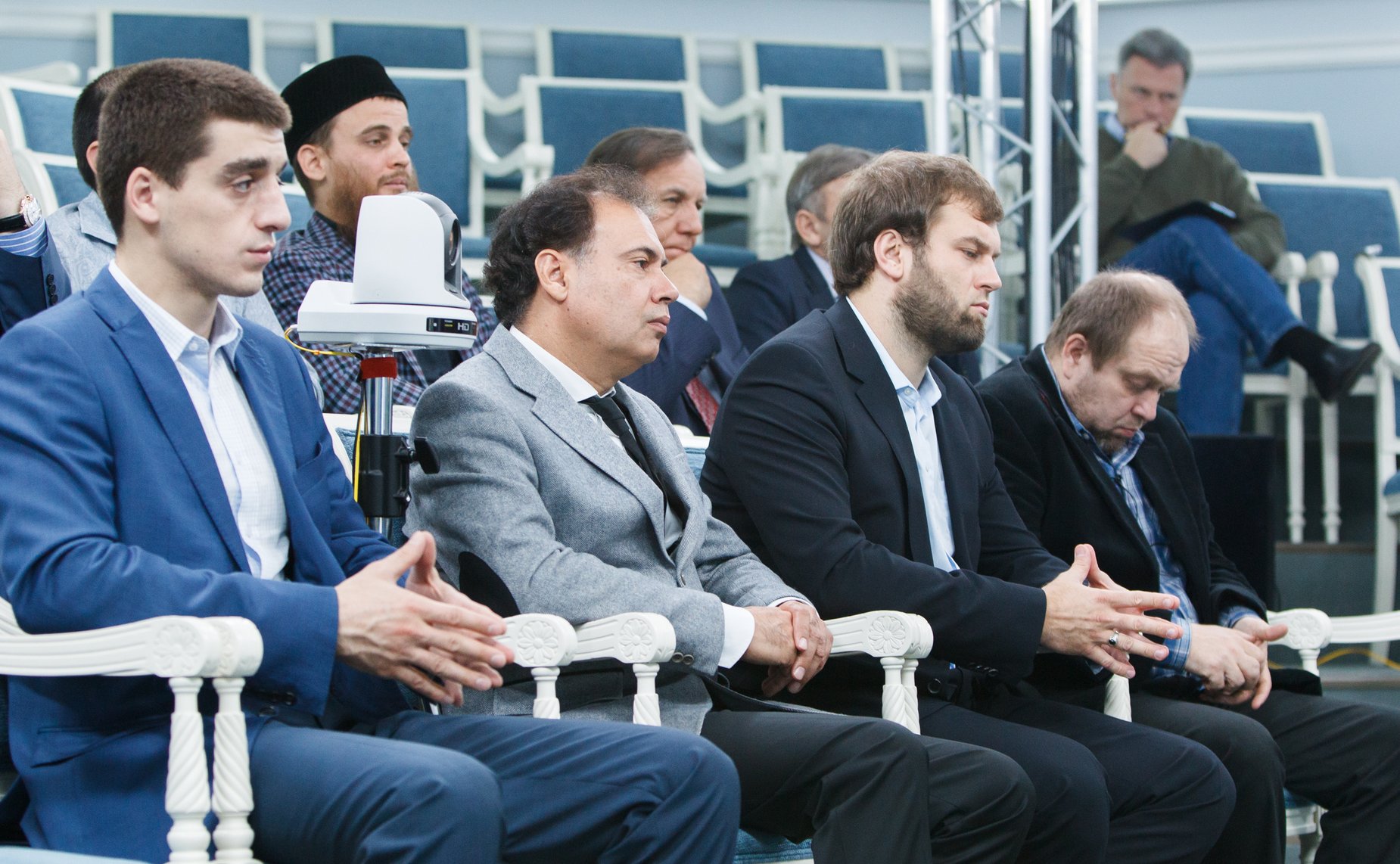 Ильяс Умаханов провел встречу с группой паломников, направляющихся в Хадж 2014 года