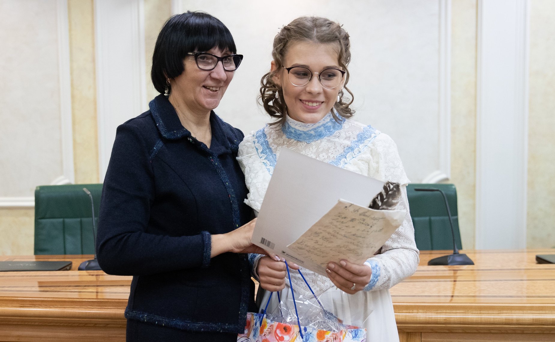 Церемония награждения победителей Всероссийского мастер-класса учителей родного, в том числе русского языка