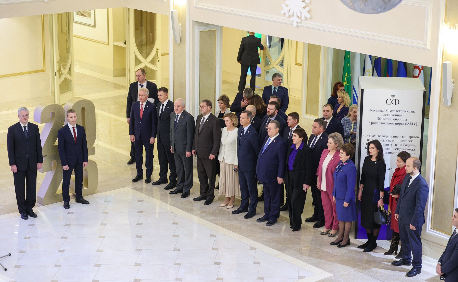 В Совете Федерации открылась выставка, приуроченная к 170-летию Петропавловской обороны