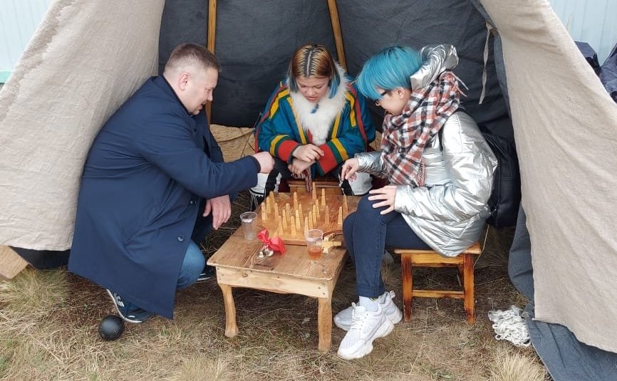 Денис Гусев принял участие в празднике национальных культур «Нарьян-Марская гостьба. Живи, традиция!»