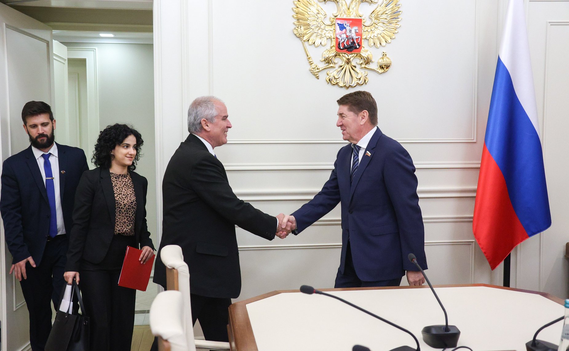 Встреча председателя Комитета СФ по федеративному устройству, региональной политике, местному самоуправлению и делам Севера Андрея Шевченко с Чрезвычайным и Полномочным Послом Республики Куба в Российской Федерации Энрике Орта Гонсалесом