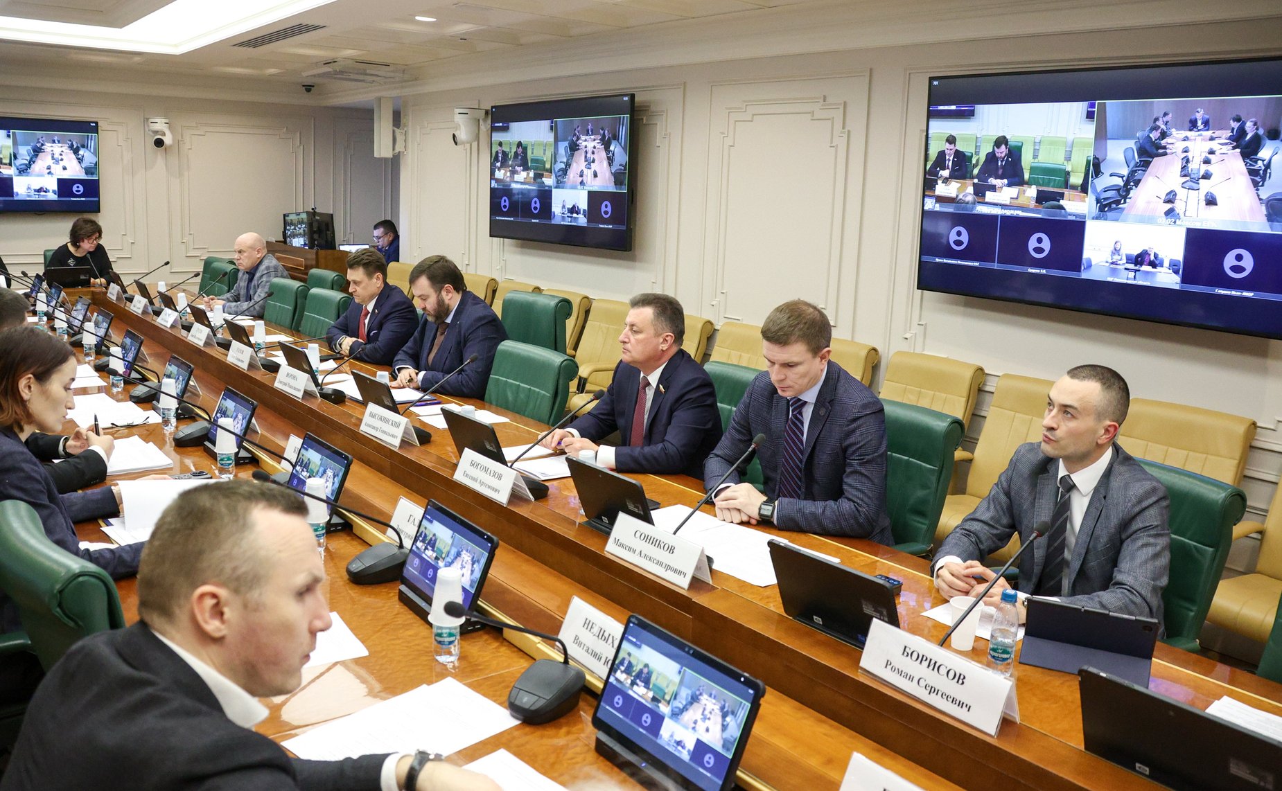 Круглый стол «О правоприменительной практике в части недискриминационного доступа операторов связи к инфраструктуре многоквартирных домов в целях обеспечения граждан услугами связи»