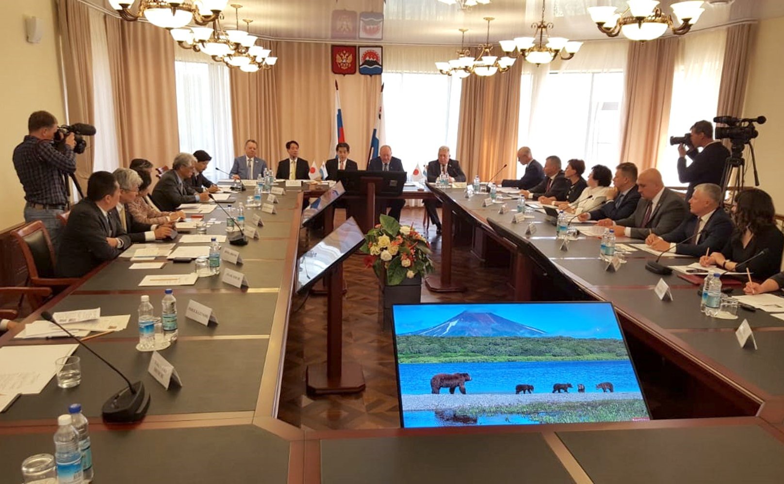 Заседание членов группы по сотрудничеству Совета Федерации с парламентом Японии, представителями Парламентской ассоциации японо-российской дружбы