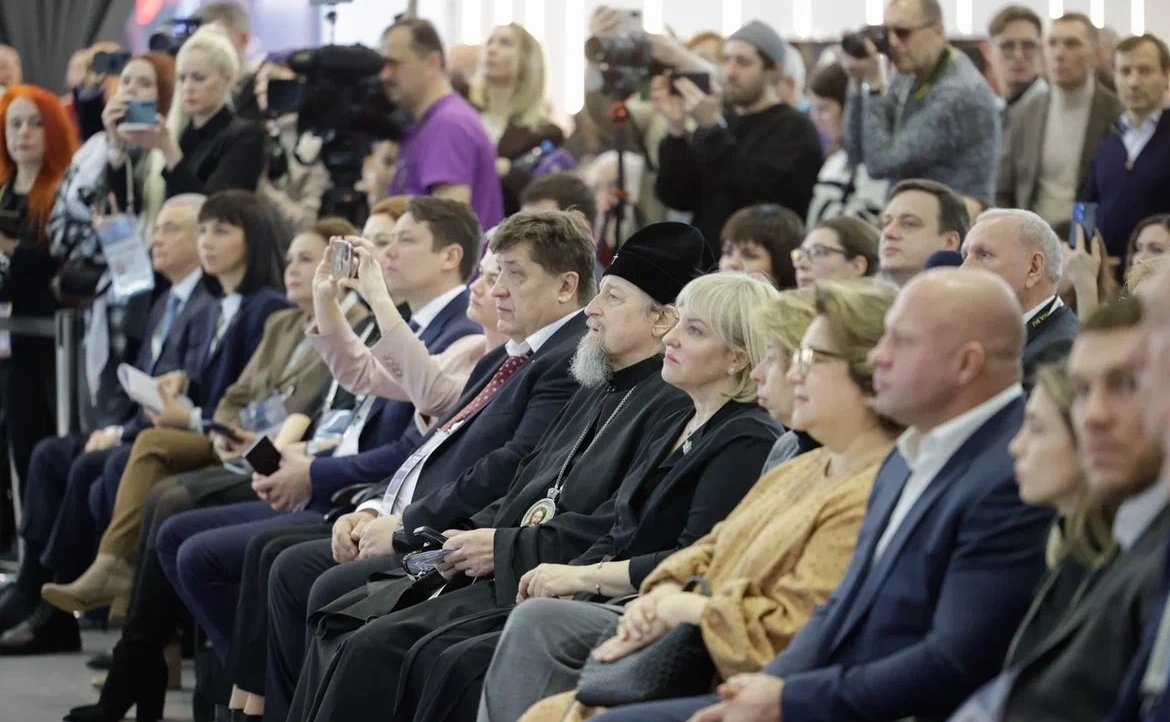 Жанна Чефранова приняла участие в работе Международной выставки-форума «Россия»