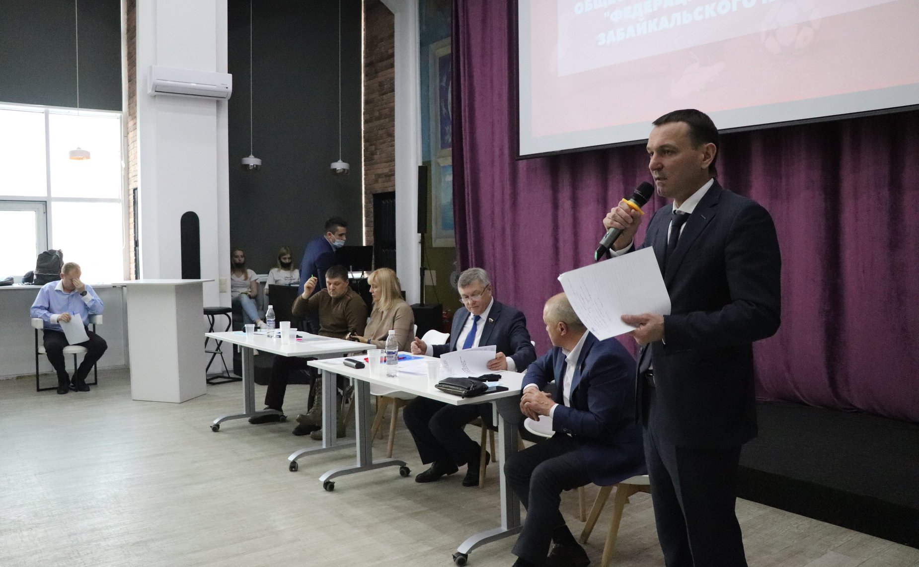 Сергей Михайлов принял участие в работе внеочередной конференции региональной Федерации футбола