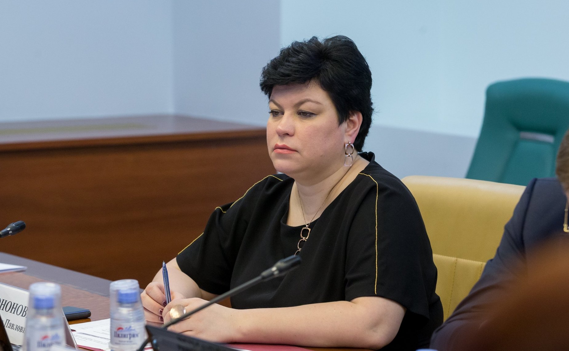 Л. Кононова