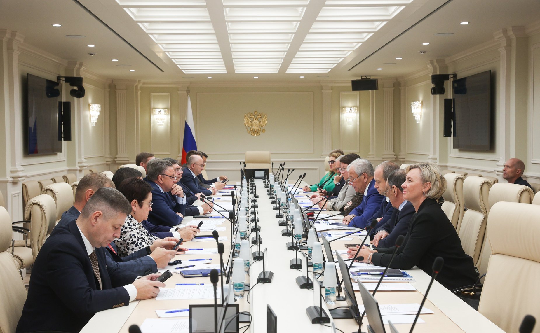 Совещание Комитета СФ по Регламенту и организации парламентской деятельности «Взаимодействие Совета Федерации ФС РФ с Центральной избирательной комиссией РФ по итогам проведения единого дня голосования в сентябре 2025 года»