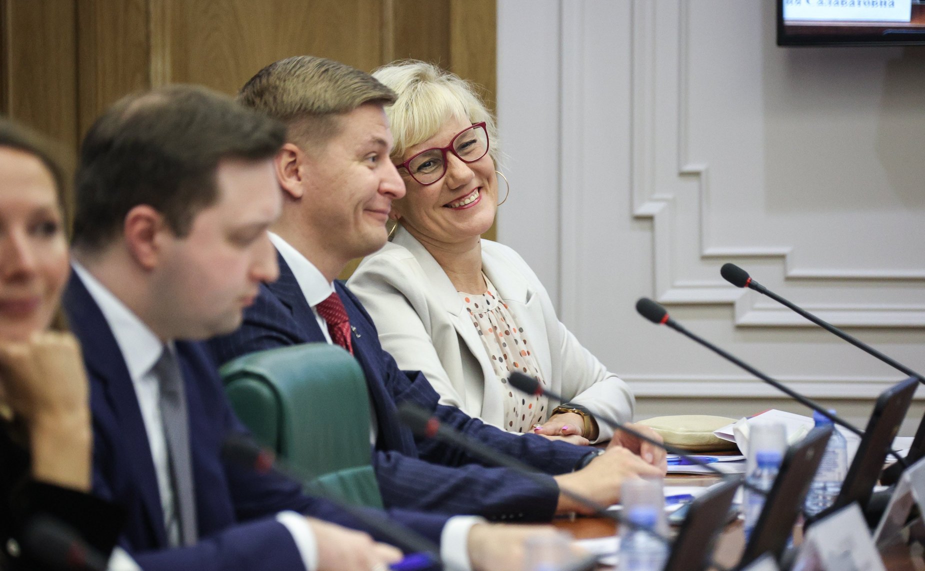 Круглый стол Комитета СФ по науке, образованию и культуре «Образ педагога и наставника в кинематографе, СМИ и рекламе»