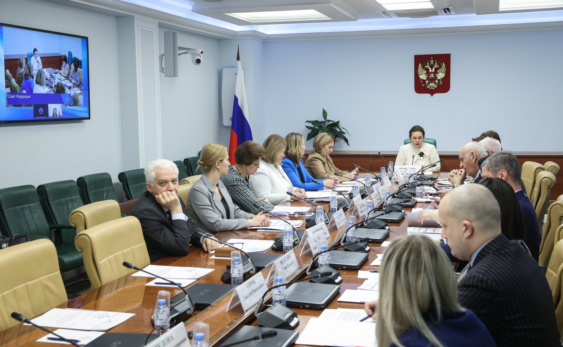 Круглый стол Комитета СФ по социальной политике «Актуальные вопросы совершенствования подходов к профилактике и лечению неинфекционных заболеваний в РФ»