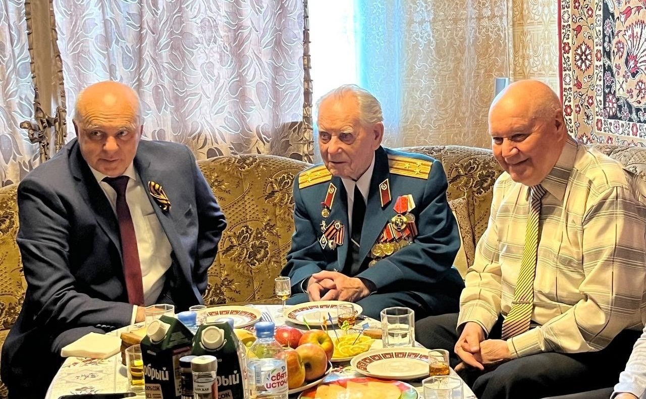 В День Победы Андрей Шохин встретился с ветераном Великой Отечественной войны Борисом Николаевичем Павловым