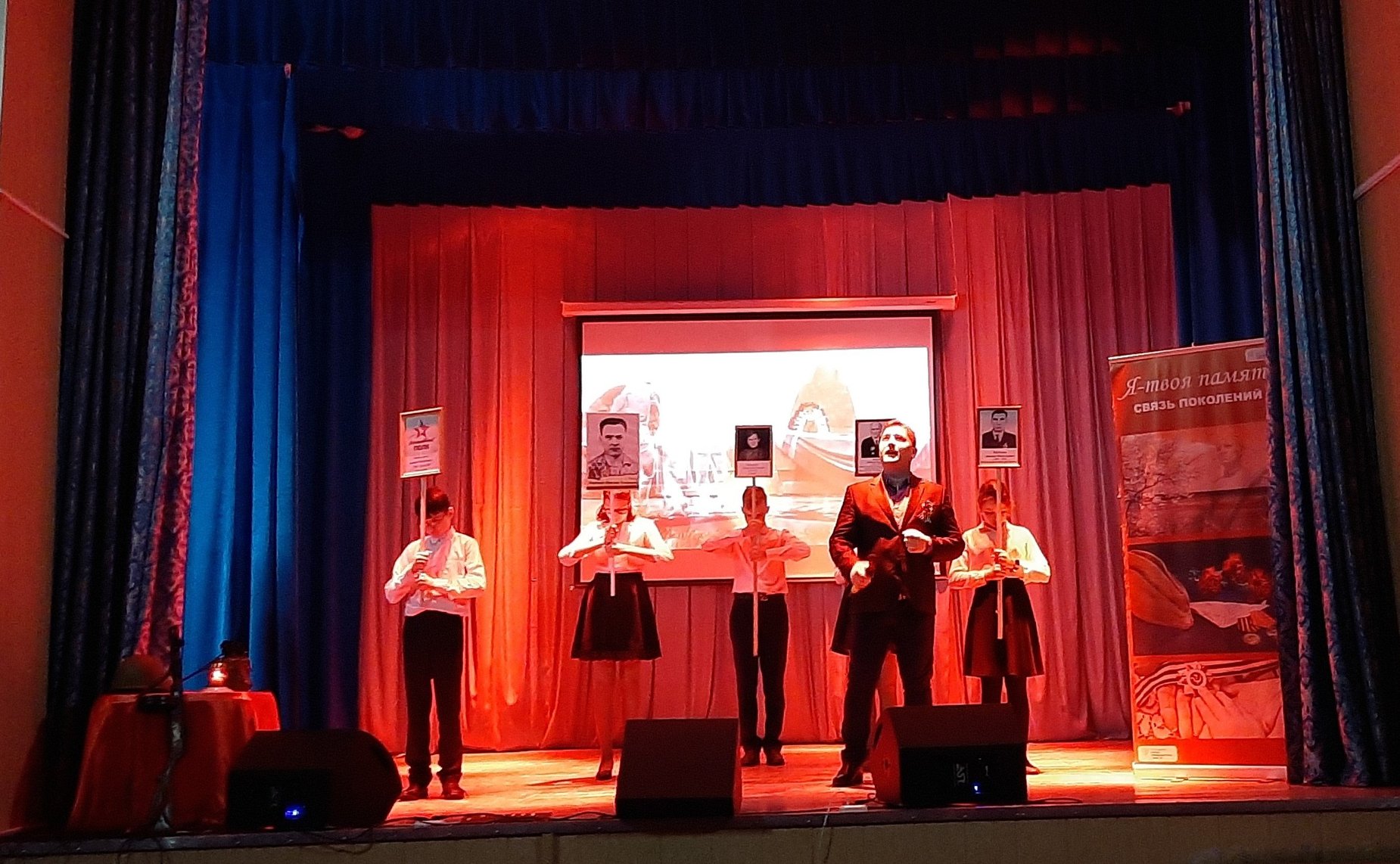 Нина Куликовских посетила Музей смоленской старины в средней школе № 3 поселка Верхнеднепровский Дорогобужского района