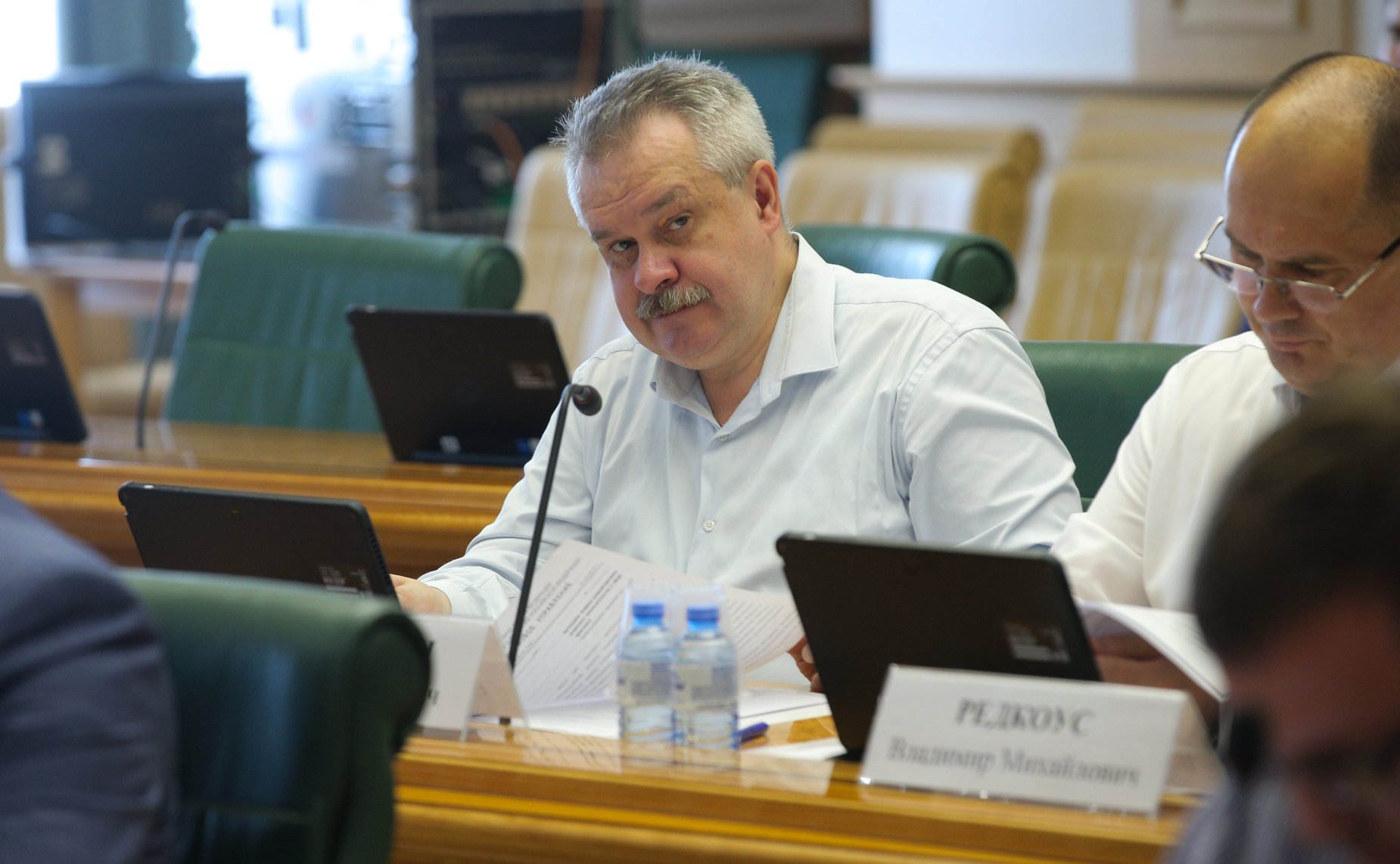 «Круглый стол» Комитета СФ по конституционному законодательству и государственному строительству совместно с Комитетом СФ по экономической политике