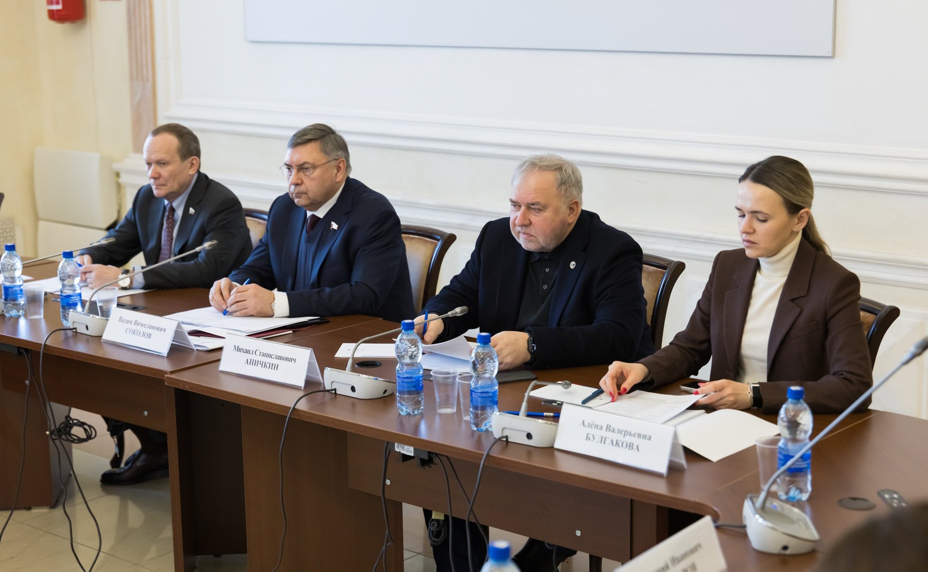 Сенаторы приняли участие в совещании «Совершенствование практики антикоррупционного просвещения»