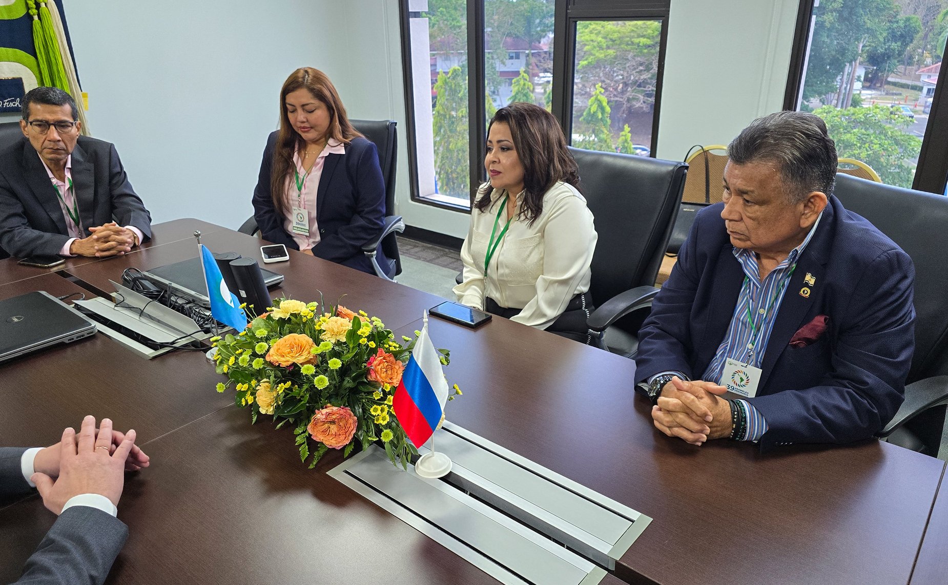 Заместитель Председателя Совета Федерации Константин Косачев и первый заместитель Председателя Национальной ассамблеи Республик Никарагуа Арлинг Патрисия Алонсо Гомес провели встречу «на полях» Ассамблеи