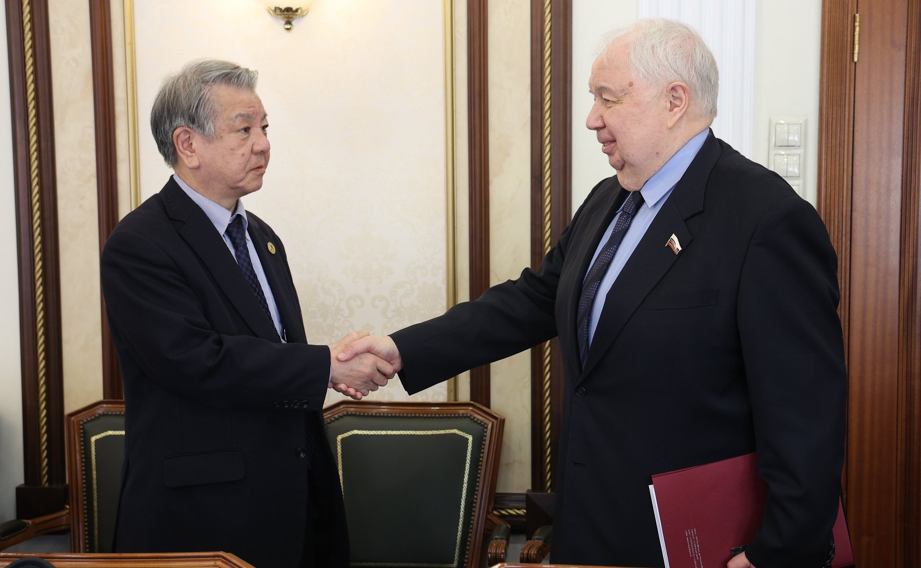 Сергей Кисляк провел встречу с председателем японской общественно-политической организации «Иссуйкай» Мицухиро Кимурой