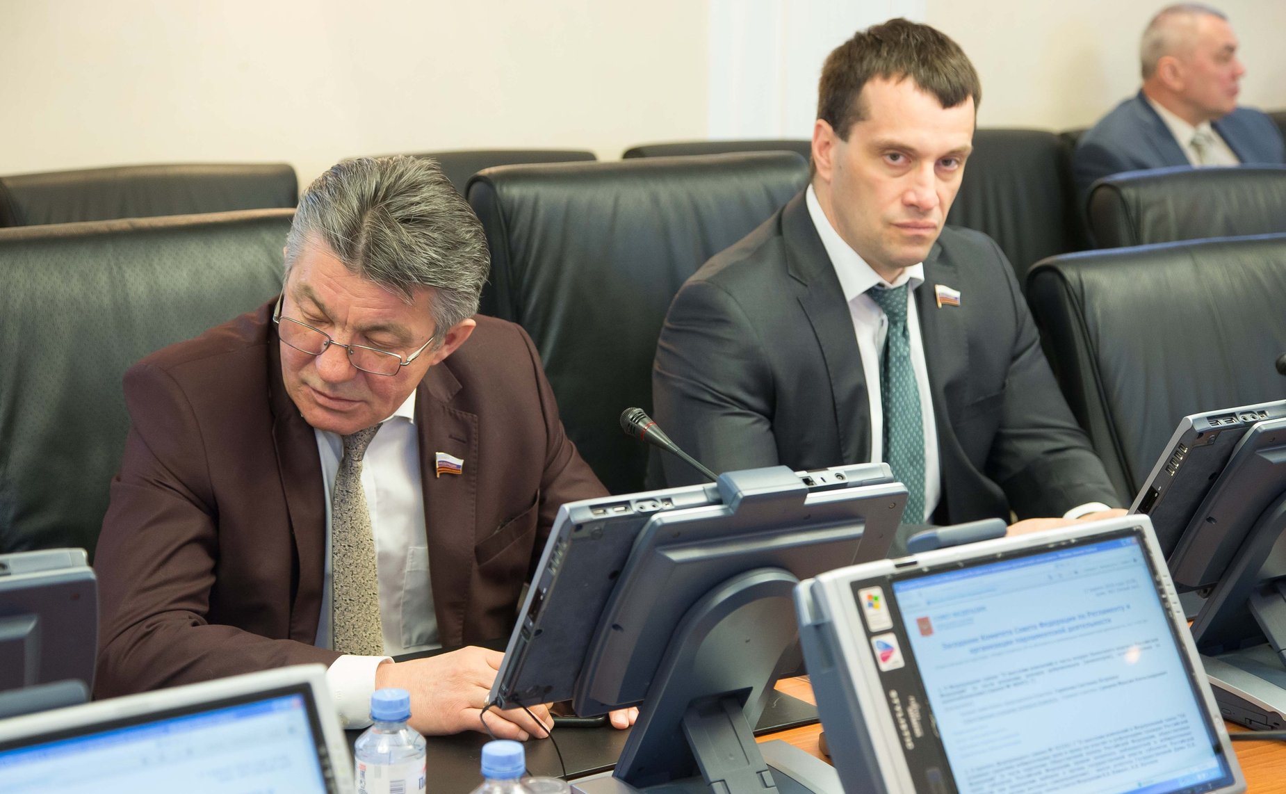 В. Озеров и Э. Исаков