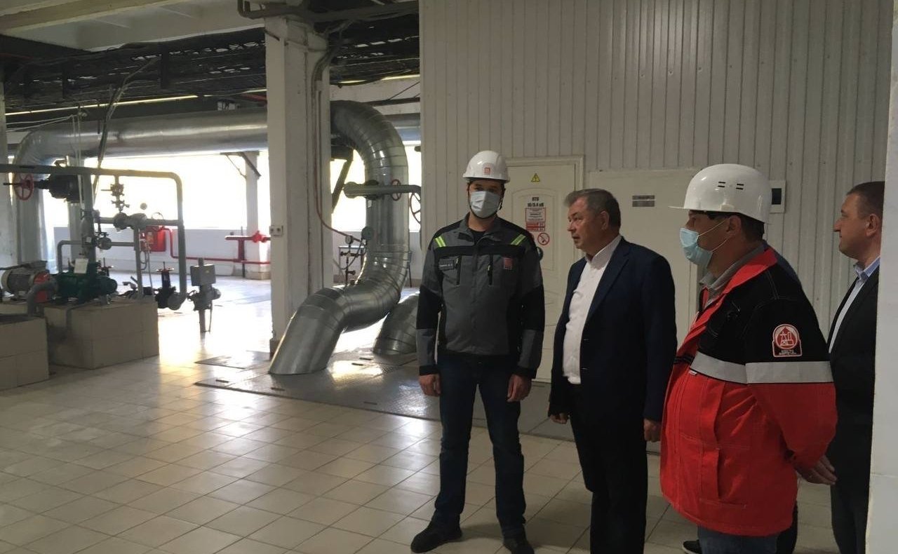 Анатолий Артамонов посетил строительные площадки нескольких социально-значимых объектов Кисловодска