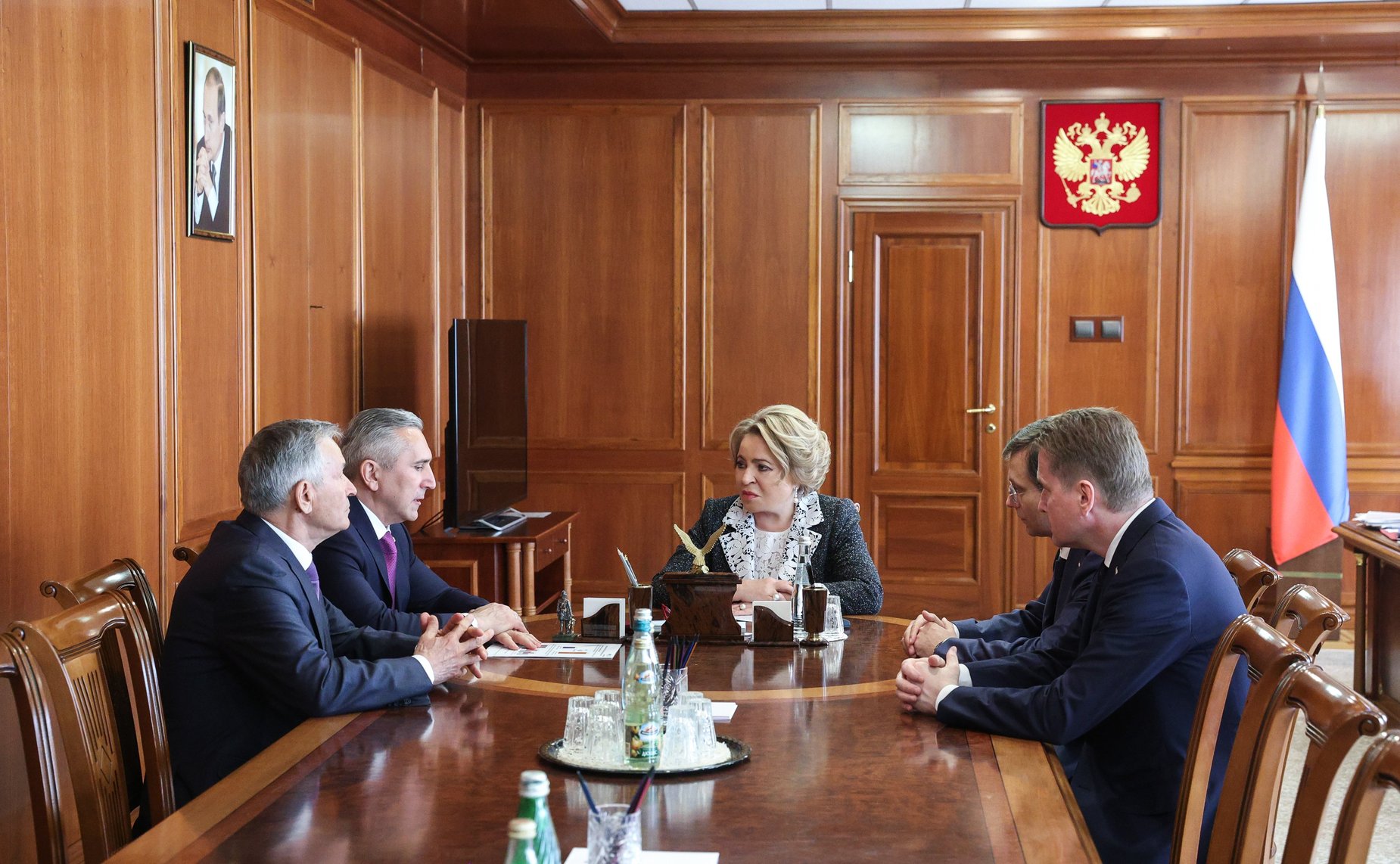 Валентина Матвиенко провела встречу с руководством Тюменской области