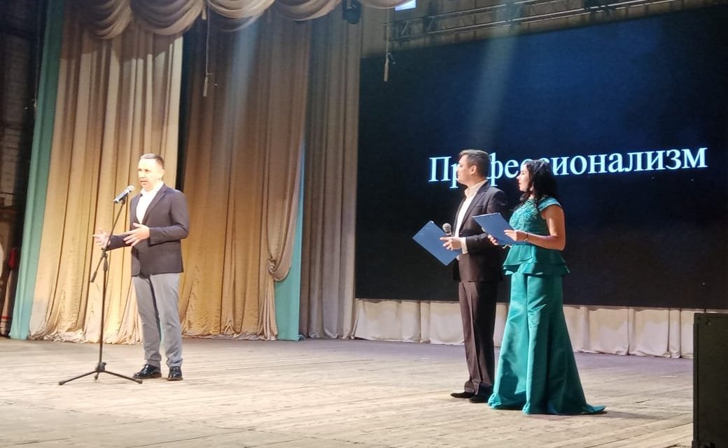 Олег Алексеев поздравил с профессиональным праздником работников культуры Энгельсского и Марксовского районов Саратовской области