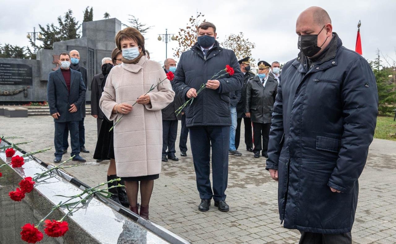 Екатерина Алтабаева и Сергей Колбин приняли участие в мероприятиях, посвященных Дню Героев Отечества