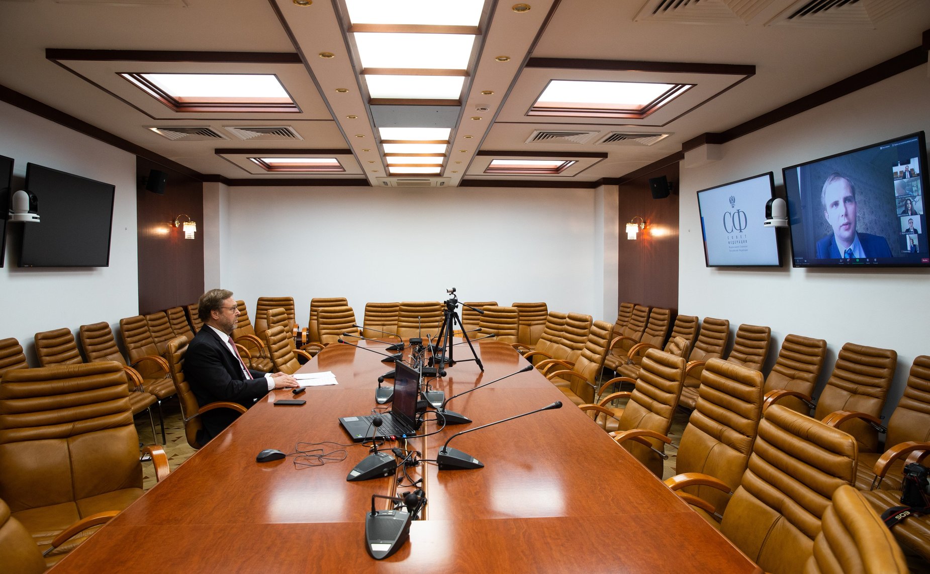 Константин Косачев прочел лекцию на тему «Постпандемический мир: право или порядок»