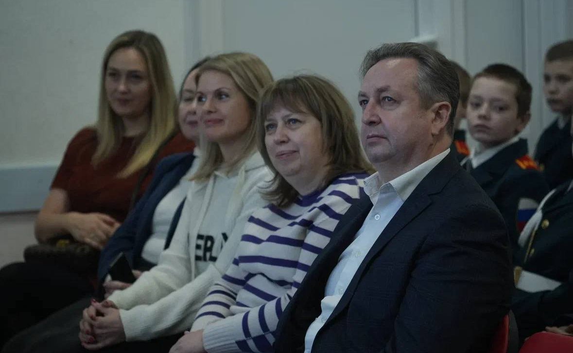 Юрий Воробьев поздравил спасателей Вологодской области, преподавательский состав и воспитанников образовательного центра «Корабелы Прионежья» с профессиональным праздником — Днем спасателя