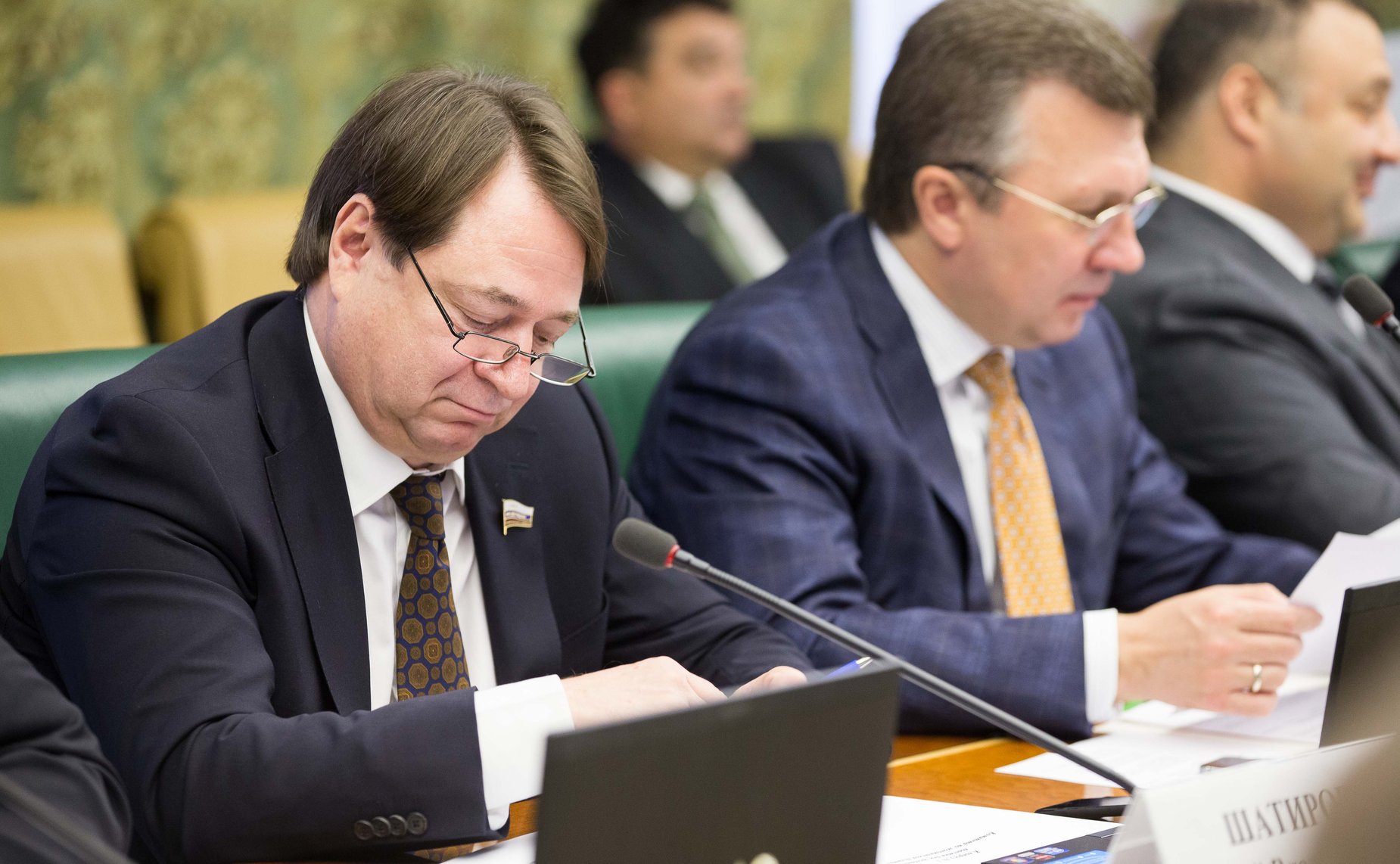 Заседание Комитета СФ по экономической политике Шатиров