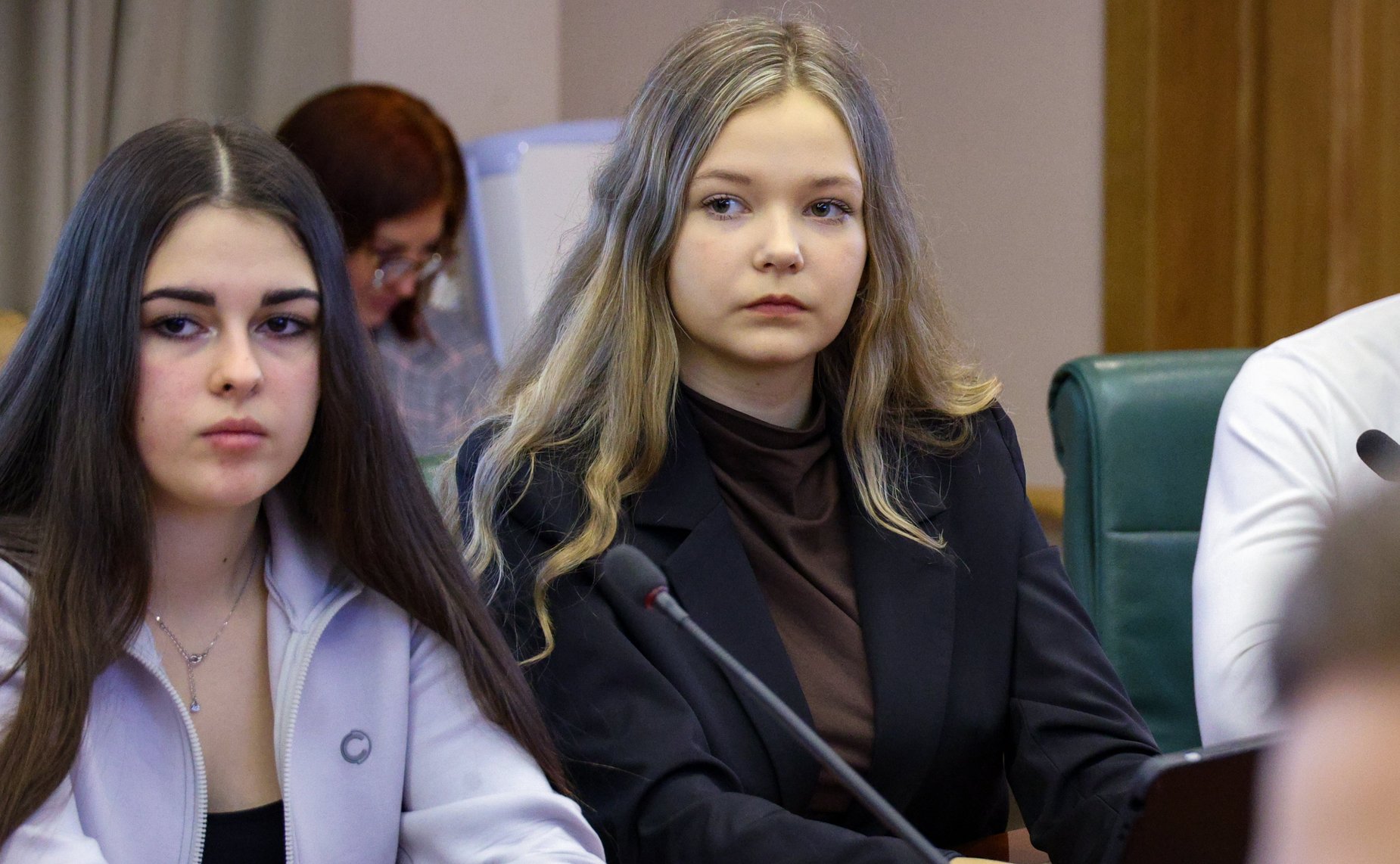 Наталья Комарова провела встречу с учащимися 10–11 класса