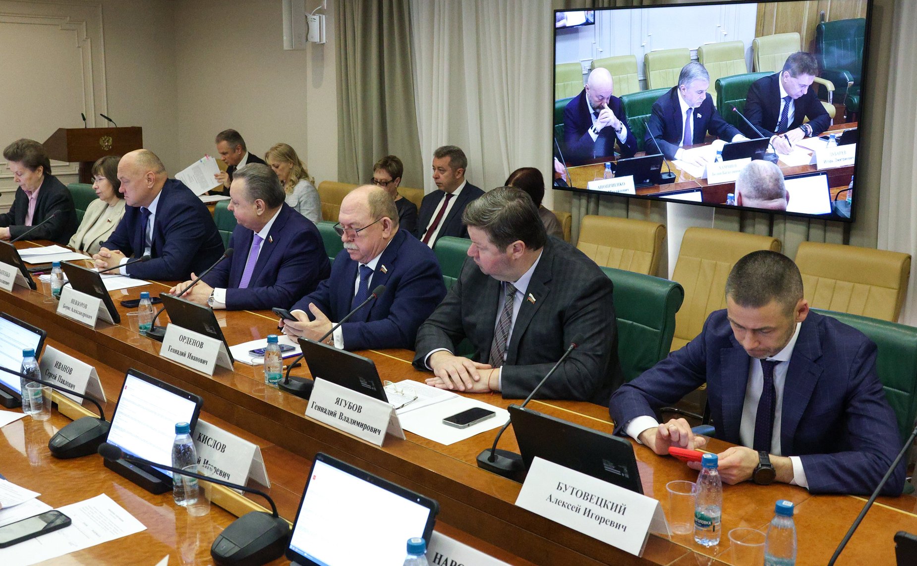 Заседание Комитета Совета Федерации по аграрно-продовольственной политике и природопользованию