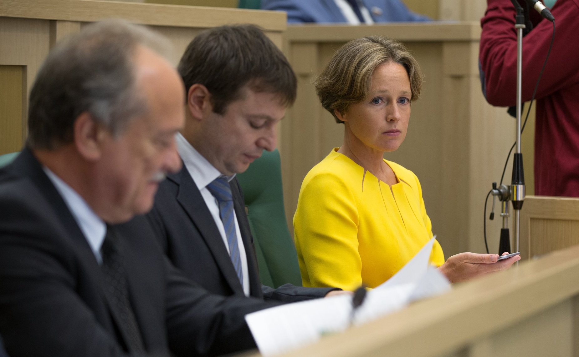 В зале заседания