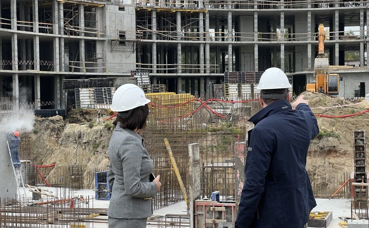 Наталья Котова проверила ход строительства хирургического корпуса Детской областной клинической больницы