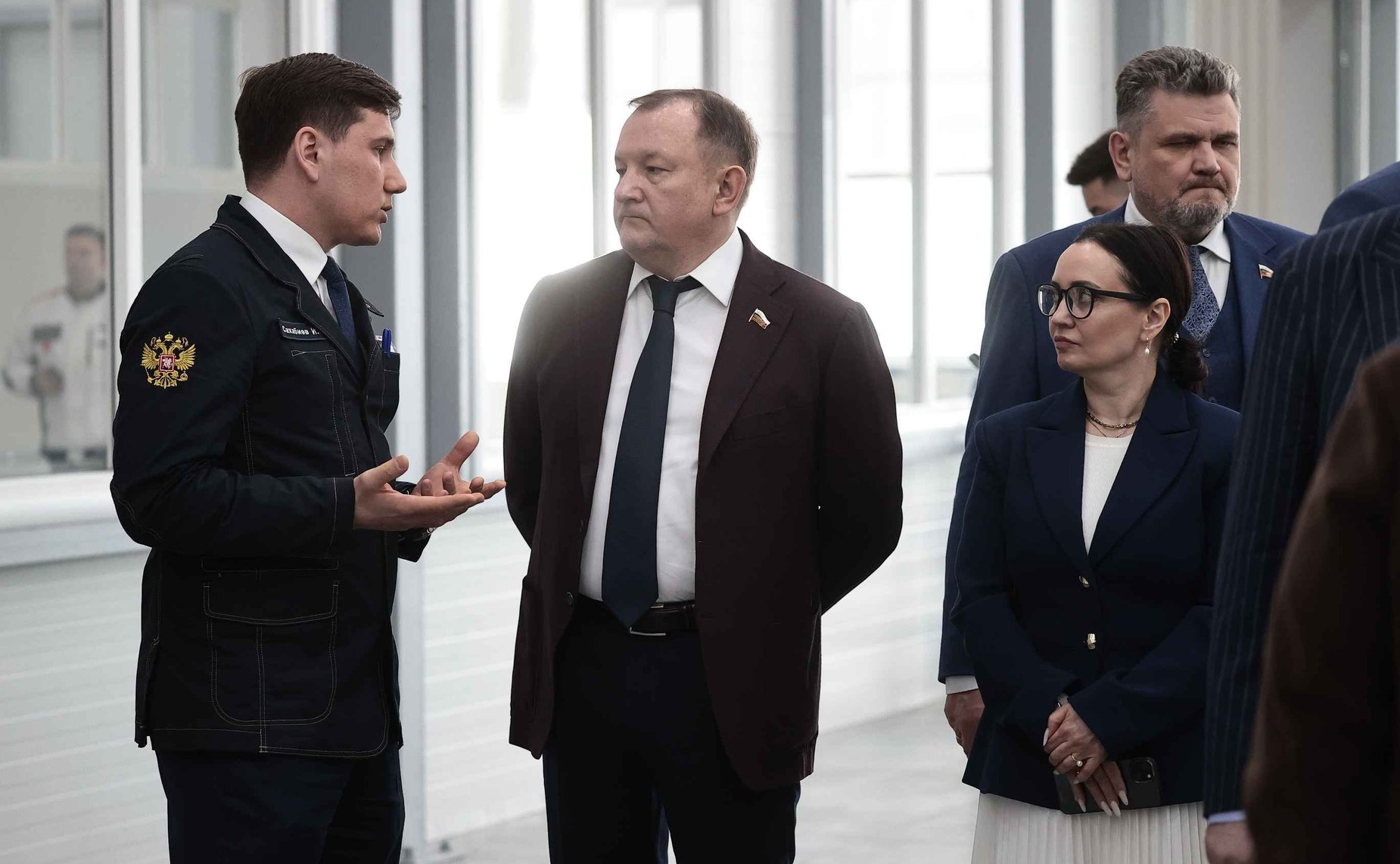 В ходе поездки сенаторам презентовали новую модель автомобиля, который разработан на Ульяновском автомобильном заводе