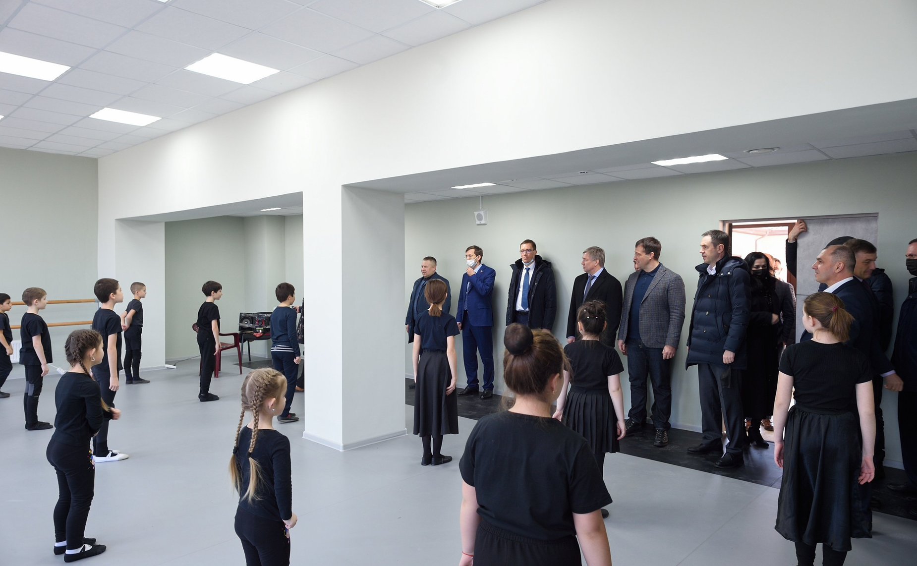 Сенаторы РФ посетили Центр культуры в Республике Адыгея