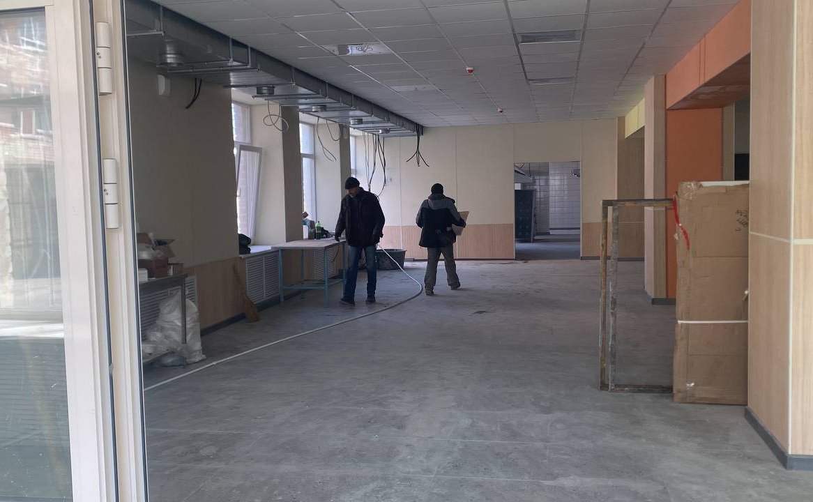 Игорь Кастюкевич посетил в регионе школы и детские сады, в которых проводят ремонтные работы