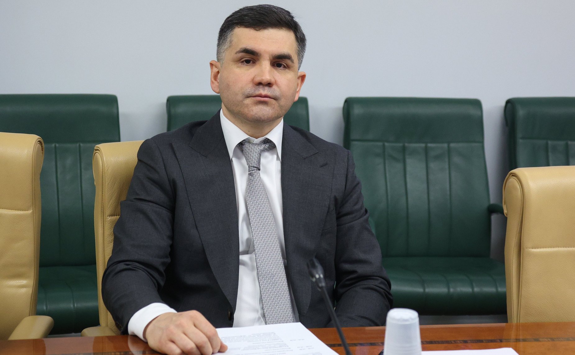 Круглый стол Комитета СФ по конституционному законодательству и государственному строительству «Профессионализация судебного представительства. Совершенствование механизма реализации конституционного права граждан на квалифицированную юридическую помощь»