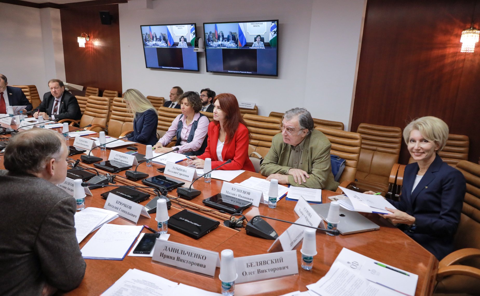 Круглый стол Комитета Совета Федерации по науке, образованию и культуре «Об актуальных вопросах совершенствования законодательства в сфере научной и научно-технической деятельности»