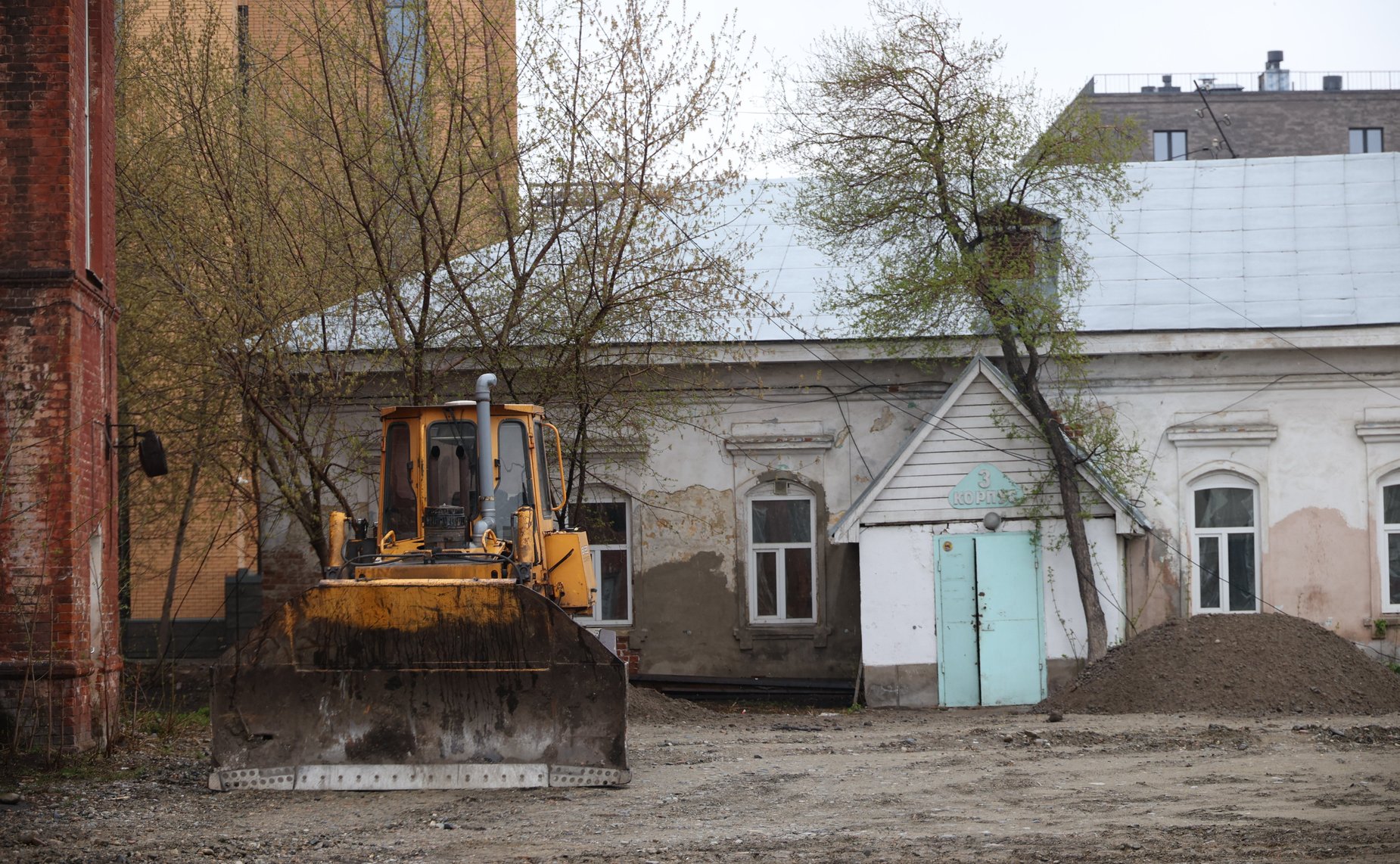 Сенаторы посетили строительство стационара Иркутской областной детской клинической больницы