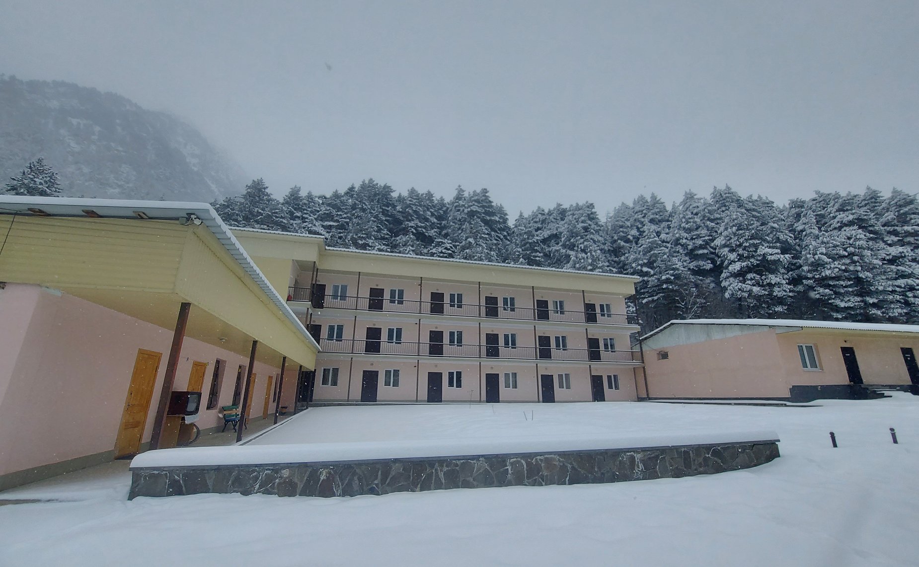 Виталий Назаренко в рамках региональной недели посетил Ирафский район Северной Осетии